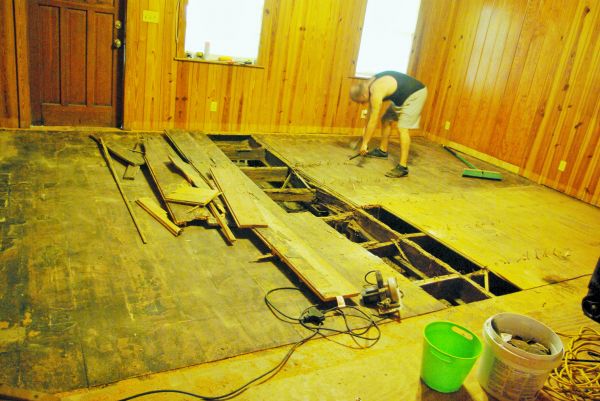 Subfloor Demolition in Mcdonough